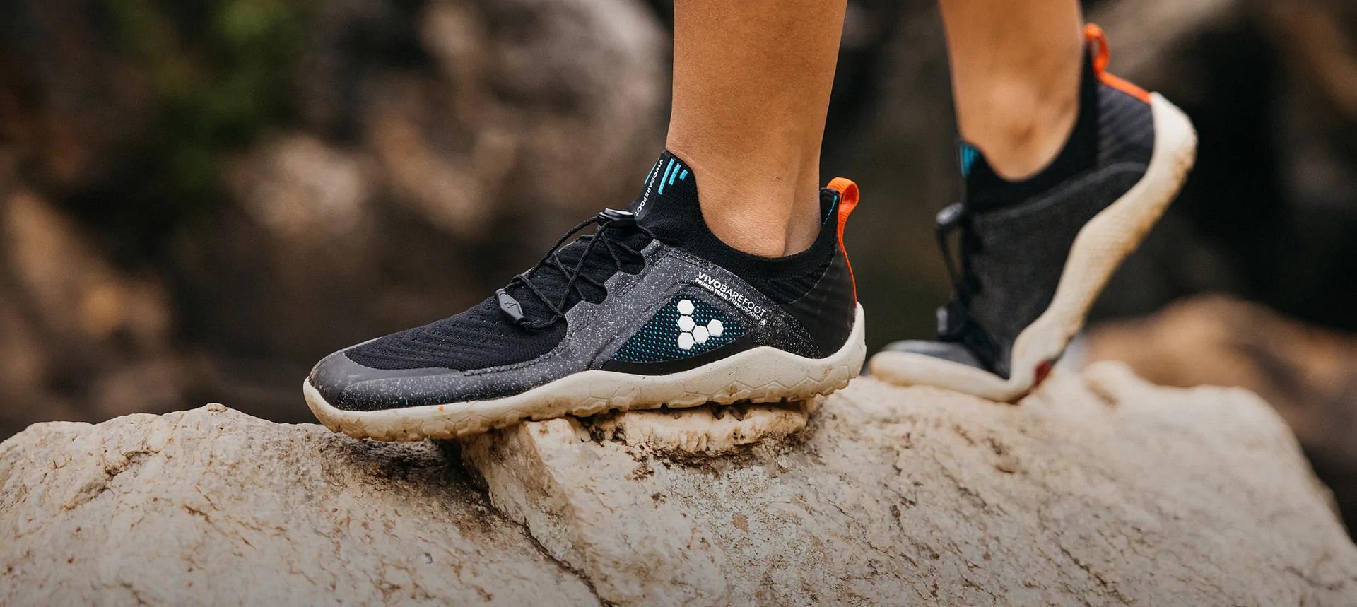 barefootové tenisky VIVOBAREFOOT vyrobené ve spolupráci se surfařskou značkou FINISTERRE