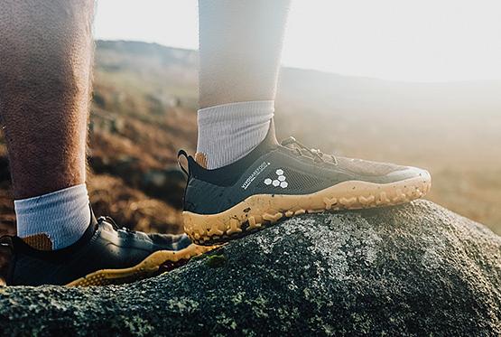 běžecké barefoot tenisky VIVOBAREFOOT na přírodní terén