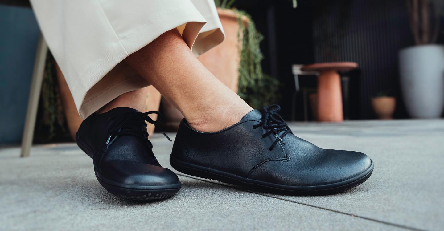 polobotky VIVOBAREFOOT RA III se hodí nejen na společenské události, ale i na běžné nošení