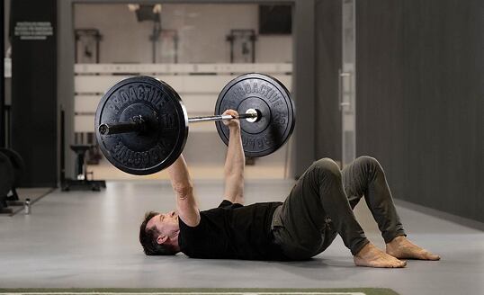 NOHY - ZÁKLAD SILOVÉHO TRÉNINGU