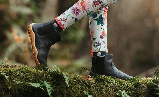 Zdravé nohy, zdravé základy pre život alebo ako vybrať správnu veľkosť barefoot obuvi pre deti