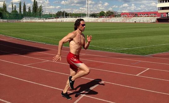 Test bežeckej obuvi Vivobarefoot olympionikom J.Mužíkom