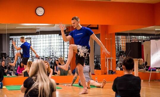 Rozhovor s pohybovým terapeutom Tomášom Ďuránom