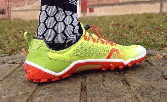 Ako vidím VIVOBAREFOOT Trail Freak (model Lime/Orange)