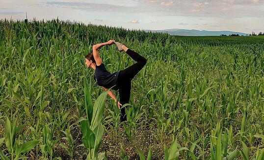 Joga, nohy a barefoot obuv