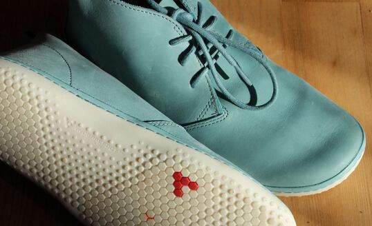 Testovanie topánkového robota alebo učenie sa chodiť