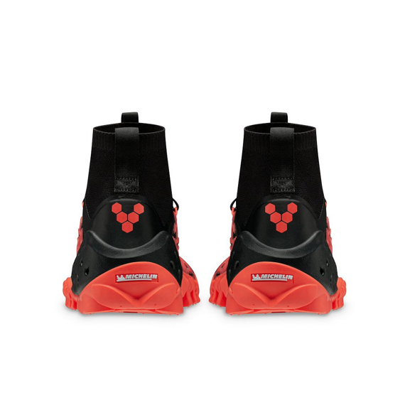 Vivobarefoot ESC TEMPEST M BLACK NEON CORAL